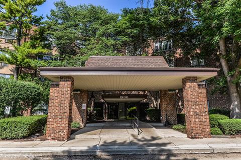 1500 Robin Cir #119, Hoffman Estates, IL 60169 photo 1