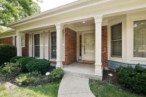 2139 N Coldspring Rd, Arlington Heights, IL 60004 photo 2