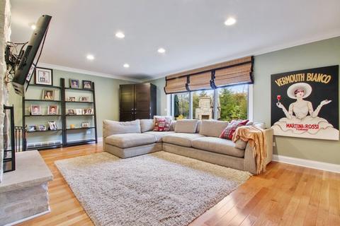 701 Surrey Ln, Glenview, IL 60025 photo 9
