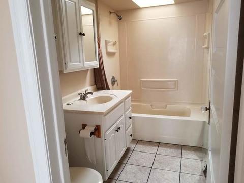 5921 W Elm Ave, Berkeley, IL 60163 photo 10