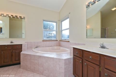 821 Hackberry Ln, Algonquin, IL 60102 photo 12