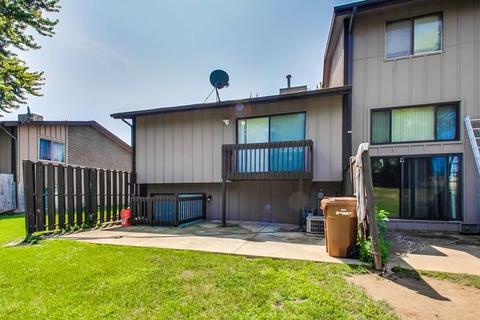 740 Circle Dr, Roselle, IL 60172 photo 20