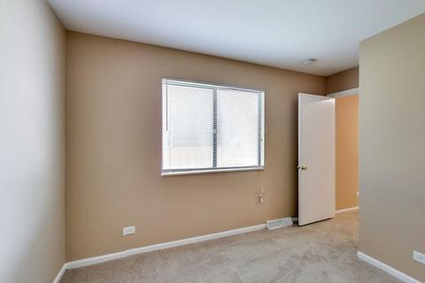 740 Circle Dr, Roselle, IL 60172 photo 11