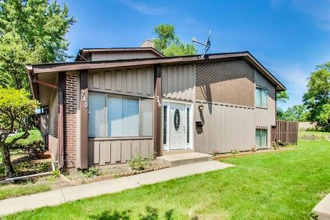 740 Circle Dr, Roselle, IL 60172 photo 1