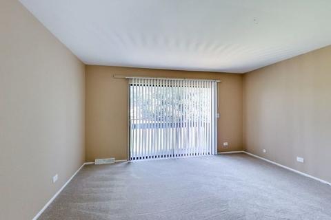 740 Circle Dr, Roselle, IL 60172 photo 7