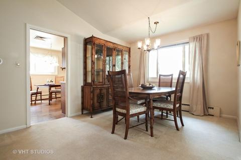 2930 Applegate Rd, Glenview, IL 60025 photo 4