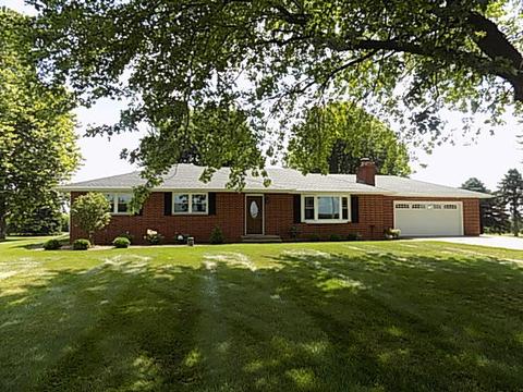 3432 E 8th Rd, Utica, IL 61373 photo 1