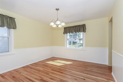 510 S Edison Ave, Elgin, IL 60123 photo 6