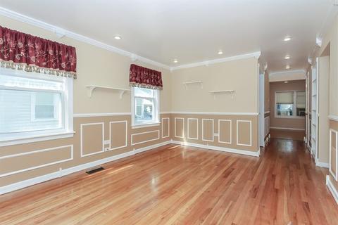 510 S Edison Ave, Elgin, IL 60123 photo 3