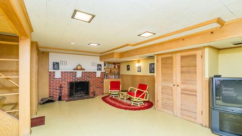435 Pinehurst Dr, Des Plaines, IL 60016 photo 27