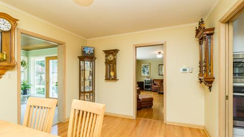 435 Pinehurst Dr, Des Plaines, IL 60016 photo 12