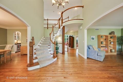 8973 Reserve Dr, Willow Springs, IL 60480 photo 2
