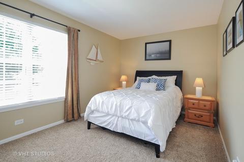 919 Adderly Ln, Gurnee, IL 60031 photo 17