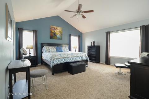 919 Adderly Ln, Gurnee, IL 60031 photo 13