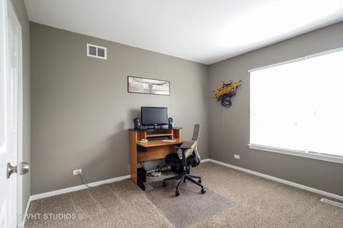 919 Adderly Ln, Gurnee, IL 60031 photo 16