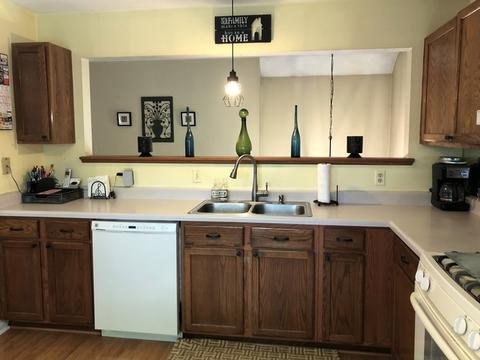 4732 Oregon Trl, Mchenry, IL 60050 photo 9