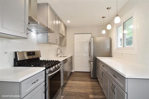1075 Cobble Hill Ct, Hoffman Estates, IL 60169 photo 3