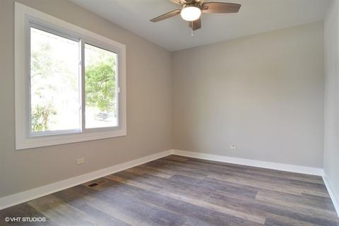 1075 Cobble Hill Ct, Hoffman Estates, IL 60169 photo 7