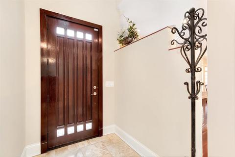 849 Walter Ave, Des Plaines, IL 60016 photo 5