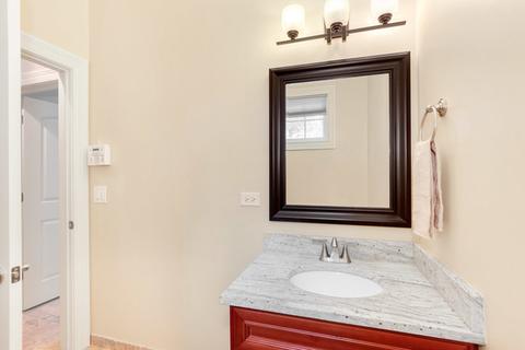 849 Walter Ave, Des Plaines, IL 60016 photo 12