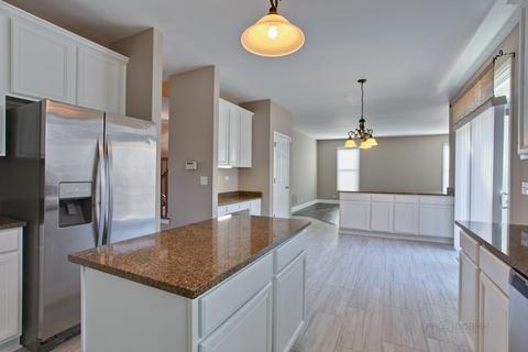 1500 Pheasant Trail Ct, Hoffman Estates, IL 60192 photo 8