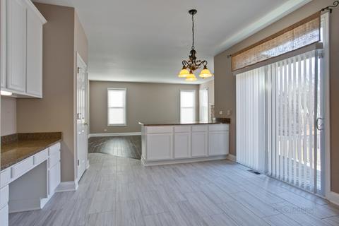 1500 Pheasant Trail Ct, Hoffman Estates, IL 60192 photo 13