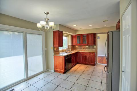 651 Grenache Ct, Bartlett, IL 60103 photo 7