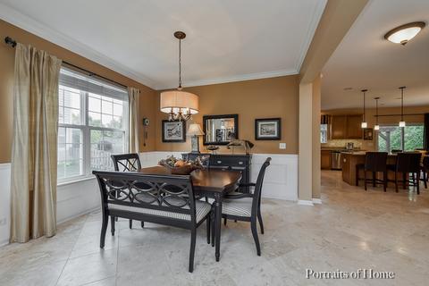 308 Monument Rd, Elgin, IL 60124 photo 6