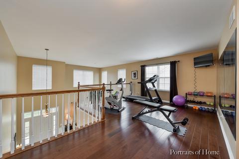 308 Monument Rd, Elgin, IL 60124 photo 8
