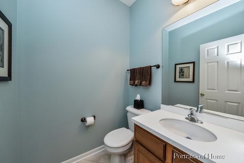 308 Monument Rd, Elgin, IL 60124 photo 34