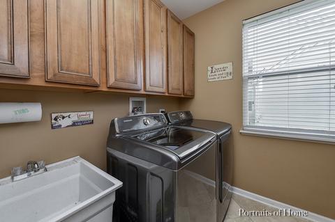 308 Monument Rd, Elgin, IL 60124 photo 33