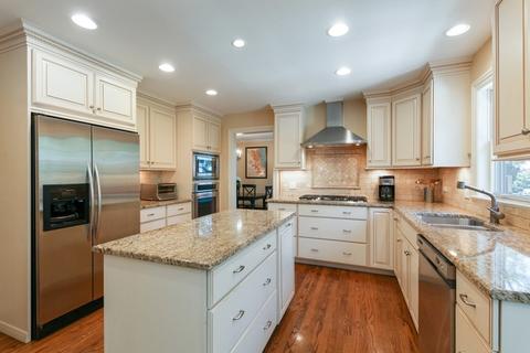 356 Warwick Rd, Deerfield, IL 60015 photo 5