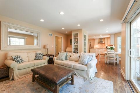 356 Warwick Rd, Deerfield, IL 60015 photo 8