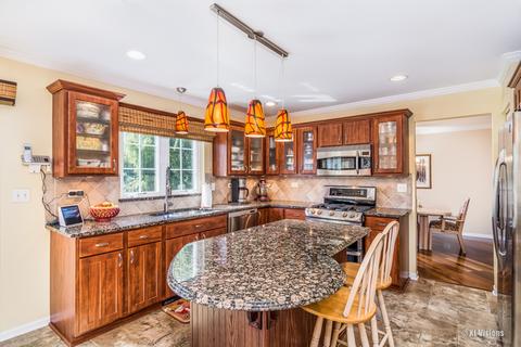 325 Aberdeen Dr, Algonquin, IL 60102 photo 3