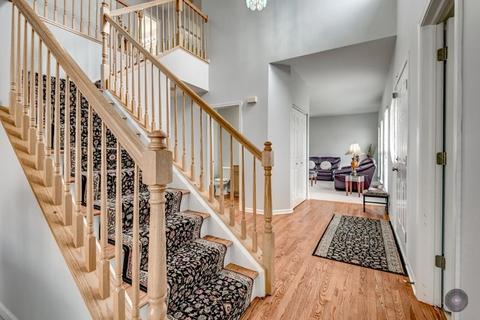 4076 Thatcher Dr, Aurora, IL 60504 photo 2