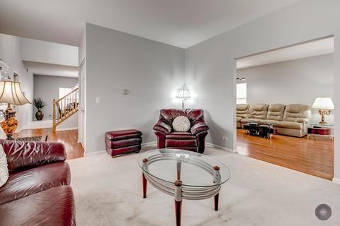 4076 Thatcher Dr, Aurora, IL 60504 photo 8