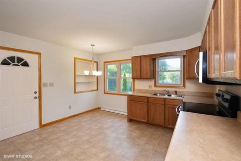 716 W 2nd St, Genoa, IL 60135 photo 8