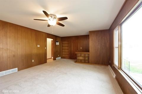 716 W 2nd St, Genoa, IL 60135 photo 6
