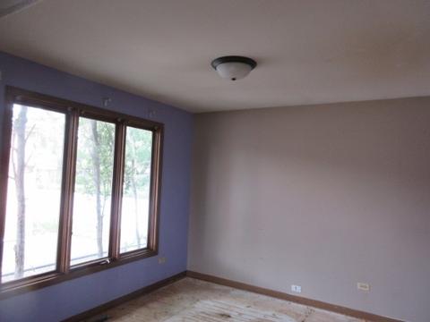 435 N Addison Rd, Addison, IL 60101 photo 3