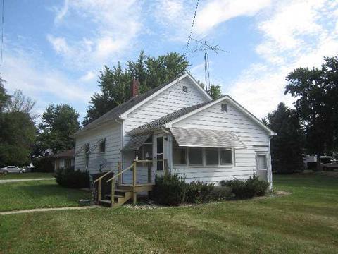 501 E Washington St, Donovan, IL 60931 photo 2