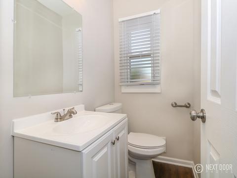 116 E Highland Ave, Mount Prospect, IL 60056 photo 4