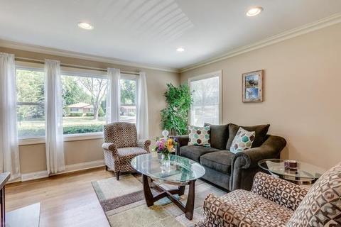 2213 Central Rd, Rolling Meadows, IL 60008 photo 4