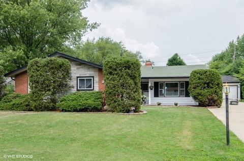 390 Frederick Ln, Hoffman Estates, IL 60169 photo 1