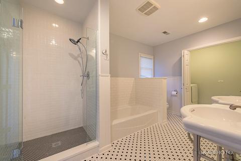 2100 Maple Ave, Northbrook, IL 60062 photo 23