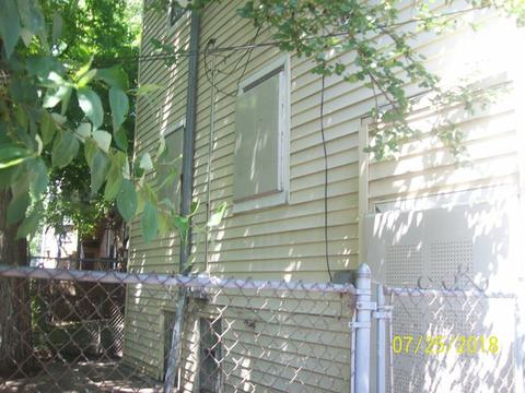 365 E 70th St, Chicago, IL 60637 photo 4