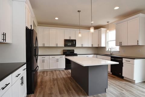 1004 E 7th St, Lockport, IL 60441 photo 9