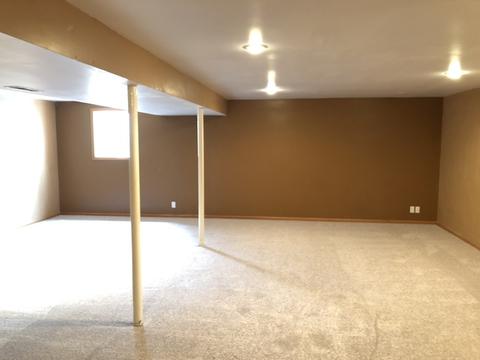 369 Ash Ct, Dekalb, IL 60115 photo 13