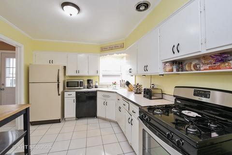 1284 Earl Ave, Des Plaines, IL 60018 photo 4