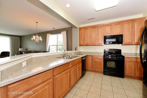 2805 Beacon Point Cir, Elgin, IL 60124 photo 5