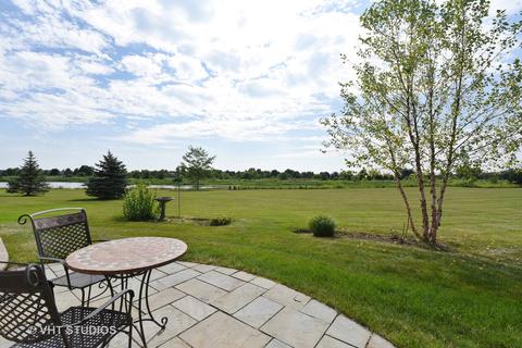 2805 Beacon Point Cir, Elgin, IL 60124 photo 15